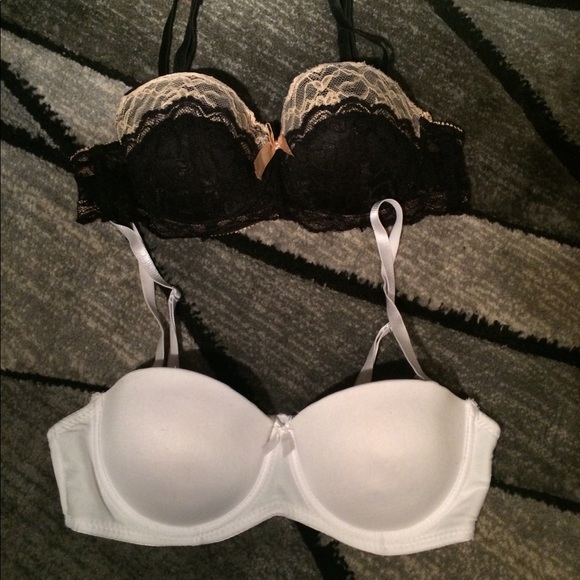 TWO BRAS FOR PRICE OF ONE - Picture 2 of 6